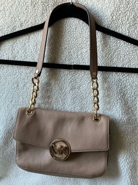 Michael Kors Pebbled Taupe Shoulder Bag with Gold Chain Detail